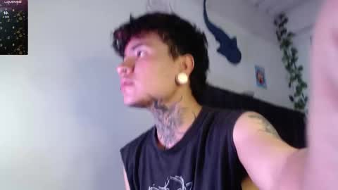 Snapshot of dannteftm chatting on 11/06/25, 08:32 DANNTE online show from 11/06/25, 08:32