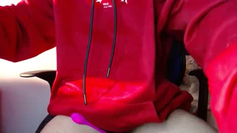 Snapshot of dannteftm chatting on 12/01/25, 04:34 DANNTE online show from 12/01/25, 04:34