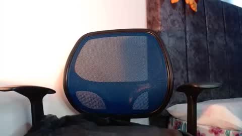 Snapshot of dannteftm chatting on 12/02/25, 04:13 DANNTE online show from 12/02/25, 04:13