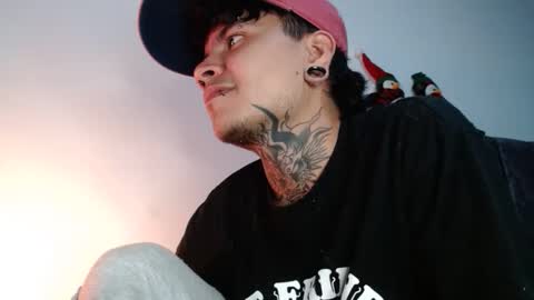 Snapshot of dannteftm chatting on 12/04/25, 11:57 DANNTE online show from 12/04/25, 11:57