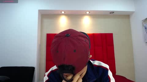 Snapshot of danny__santoro chatting on 12/16/25, 01:16 Danny online show from 12/16/25, 01:16