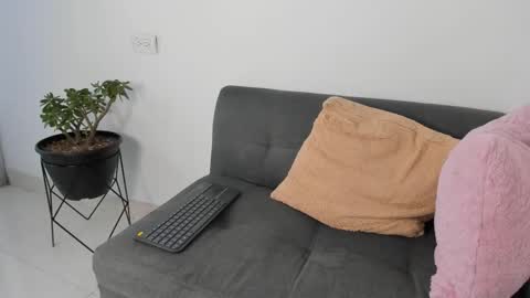 danny_and_lara online show from 11/11/25, 06:08