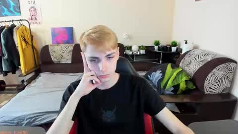 Daniel online show from 09/16/25, 07:20