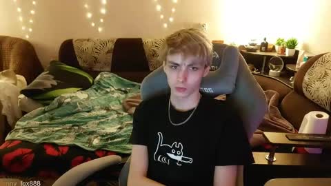 Snapshot of danny_fox888 chatting on 05/01/26, 07:40 Daniel online show from 05/01/26, 07:40
