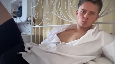 danny online show from 09/27/25, 12:21