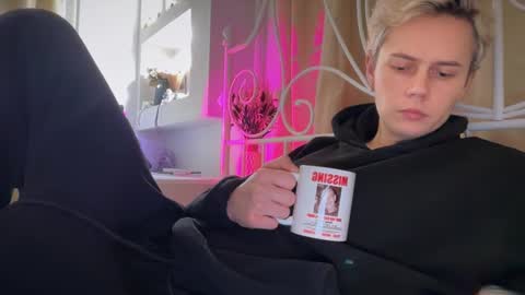 danny online show from 12/05/25, 01:20