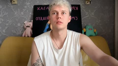 Snapshot of danny_love01 chatting on 06/16/26, 09:45 danny online show from 06/16/26, 09:45