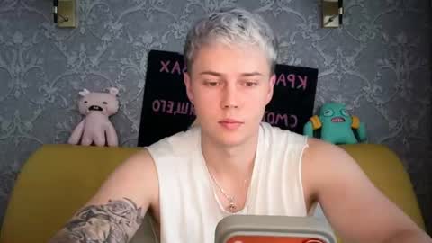 Snapshot of danny_love01 chatting on 07/06/26, 11:51 danny online show from 07/06/26, 11:51