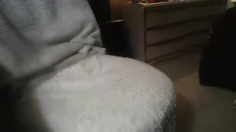 Snapshot of dannyb618 chatting on 10/26/25, 11:27 Danielle online show from 10/26/25, 11:27