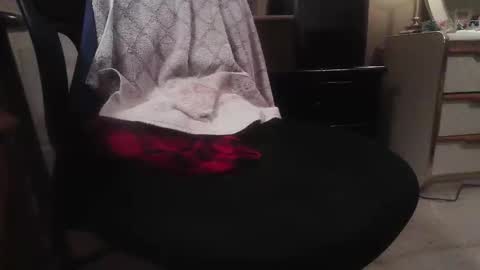 Snapshot of dannyb618 chatting on 11/25/25, 10:04 Danielle online show from 11/25/25, 10:04