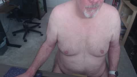 Snapshot of dannybear chatting on 01/11/26, 06:02 Danny bear online show from 01/11/26, 06:02