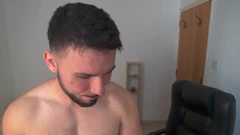 dannyboy_x_ online show from 10/22/25, 09:31