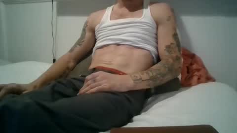 Snapshot of dannygowild chatting on 04/20/26, 02:03 dannygowild online show from 04/20/26, 02:03