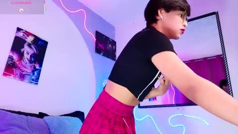 Snapshot of dannyhot__ chatting on 10/01/25, 08:26 Danny online show from 10/01/25, 08:26