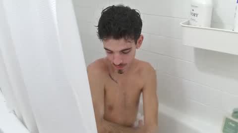 Snapshot of dannynoww chatting on 01/29/25, 02:30 danny online show from 01/29/25, 02:30