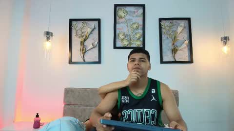 Snapshot of dannysamm chatting on 10/24/25, 11:50 dannysamm online show from 10/24/25, 11:50