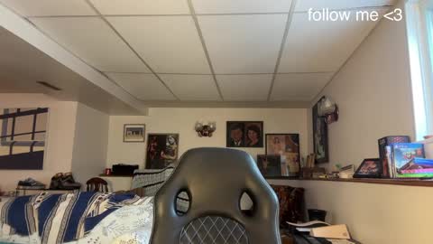 Snapshot of dannywalter789 chatting on 04/07/26, 05:35 Danny online show from 04/07/26, 05:35