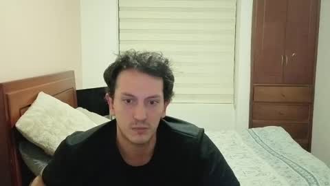 Snapshot of danruiz33 chatting on 06/08/26, 03:51 Dan online show from 06/08/26, 03:51