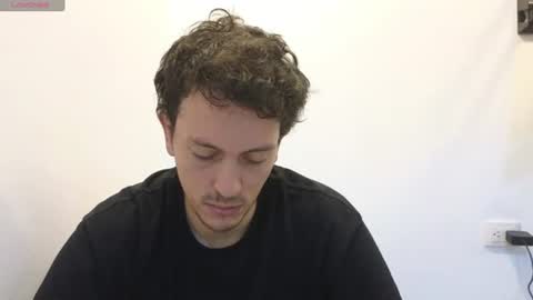 Snapshot of danruiz33 chatting on 06/17/26, 03:24 Dan online show from 06/17/26, 03:24