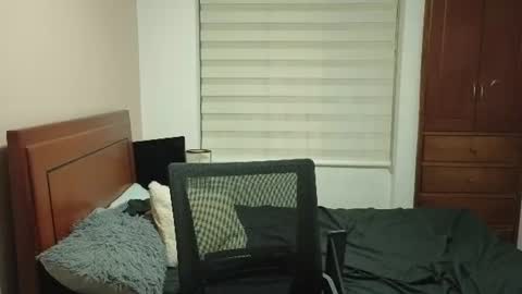 Snapshot of danruiz33 chatting on 07/03/26, 01:45 Dan online show from 07/03/26, 01:45