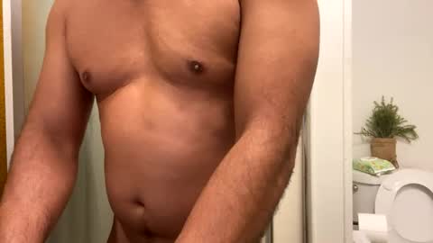 Snapshot of danserverg1 chatting on 02/18/25, 04:59 danserverg1 online show from 02/18/25, 04:59