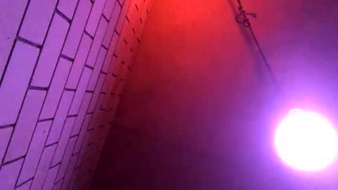 Snapshot of dansone21 chatting on 10/04/25, 02:37 dansone21 online show from 10/04/25, 02:37