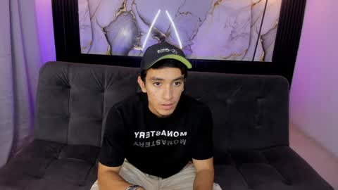 Snapshot of dante_18cm chatting on 05/25/26, 12:49 Dante online show from 05/25/26, 12:49