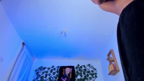 Snapshot of dante_cooper_0 chatting on 01/11/25, 01:48 dante_cooper_0 online show from 01/11/25, 01:48