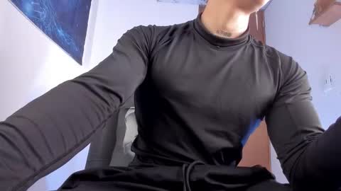 Snapshot of dante_cooper_0 chatting on 12/01/25, 08:36 dante_cooper_0 online show from 12/01/25, 08:36