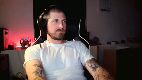 Snapshot of dante_cross_x89 chatting on 11/06/25, 07:42 dante_cross_x89 online show from 11/06/25, 07:42