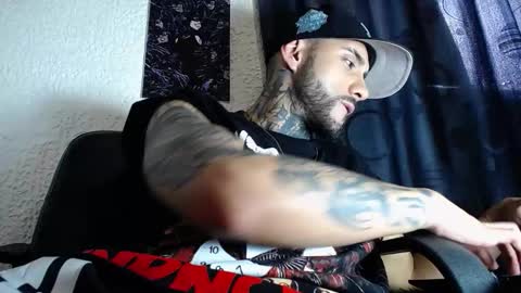 dante_d_angelo_ online show from 10/27/25, 06:01