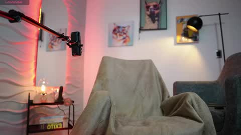 Snapshot of dante_gold chatting on 04/08/26, 12:10 SEBAS online show from 04/08/26, 12:10