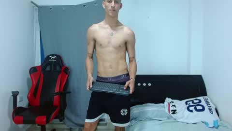 Snapshot of dante_lord chatting on 01/29/25, 05:30 Dante online show from 01/29/25, 05:30