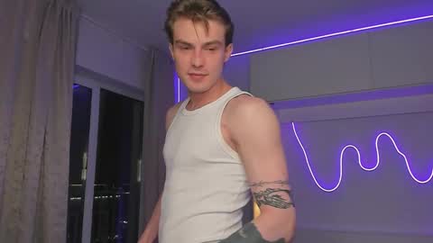 Snapshot of dante_ray chatting on 11/09/25, 12:09 Dante and Ray online show from 11/09/25, 12:09