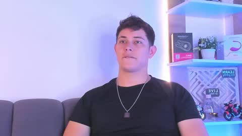 Snapshot of dante_seductor chatting on 02/04/26, 07:31 Dante online show from 02/04/26, 07:31