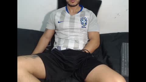 Snapshot of dantebrown1 chatting on 01/20/25, 12:57 dantebrown1 online show from 01/20/25, 12:57