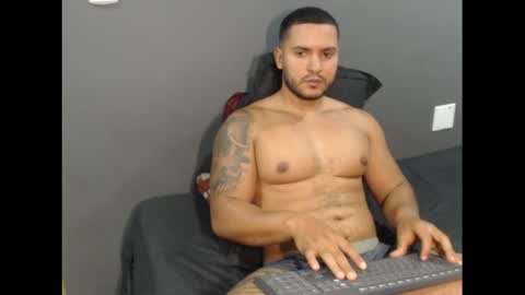 Snapshot of dantebrown1 chatting on 06/23/26, 01:25 dantebrown1 online show from 06/23/26, 01:25