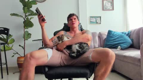 Dante online show from 12/18/25, 06:47