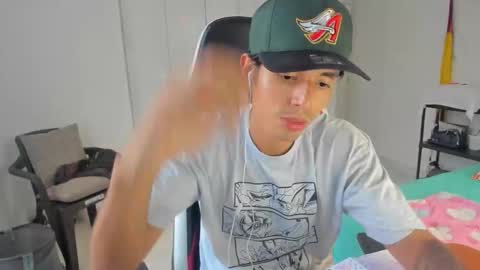 X Dante7373574 online show from 10/10/25, 10:31