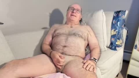 Snapshot of dantes_lion chatting on 10/04/25, 06:00 Mark online show from 10/04/25, 06:00