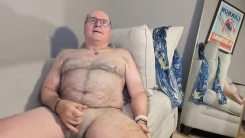 Snapshot of dantes_lion chatting on 11/16/25, 07:36 Mark online show from 11/16/25, 07:36