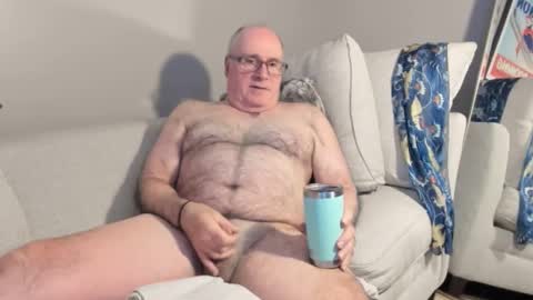 Snapshot of dantes_lion chatting on 12/13/25, 07:53 Mark online show from 12/13/25, 07:53