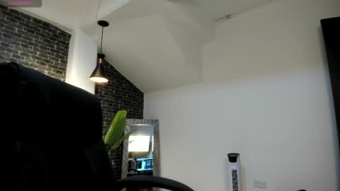 Dante Suarez online show from 12/23/25, 10:13