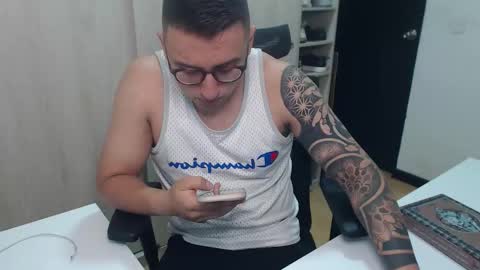 Snapshot of dantevesper chatting on 03/08/26, 09:29 dantevesper online show from 03/08/26, 09:29