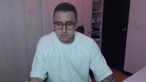 Snapshot of dantevesper chatting on 03/18/26, 01:42 dantevesper online show from 03/18/26, 01:42