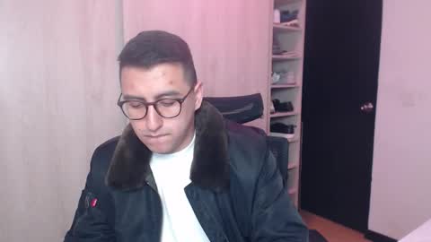 Snapshot of dantevesper chatting on 03/19/26, 04:38 dantevesper online show from 03/19/26, 04:38