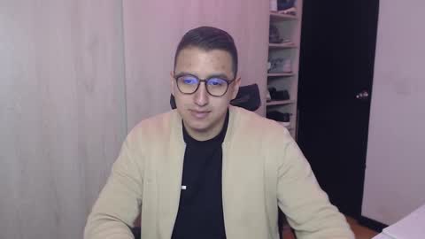 Snapshot of dantevesper chatting on 03/21/26, 02:05 dantevesper online show from 03/21/26, 02:05