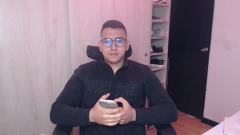 Snapshot of dantevesper chatting on 03/27/26, 04:29 dantevesper online show from 03/27/26, 04:29