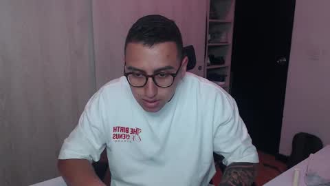 Snapshot of dantevesper chatting on 03/31/26, 02:46 dantevesper online show from 03/31/26, 02:46