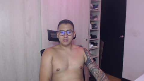 Snapshot of dantevesper chatting on 04/09/26, 06:19 dantevesper online show from 04/09/26, 06:19